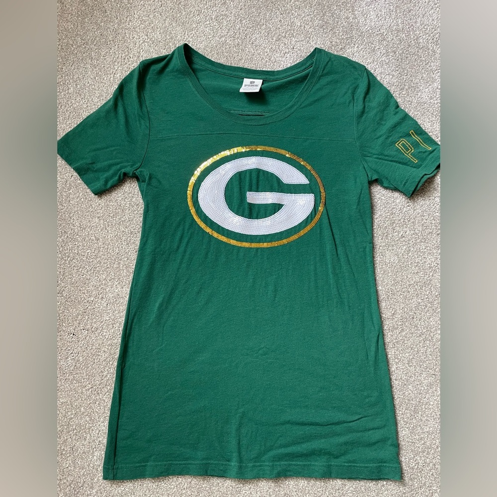 VS Pink - Green Bay Packer’s Tee